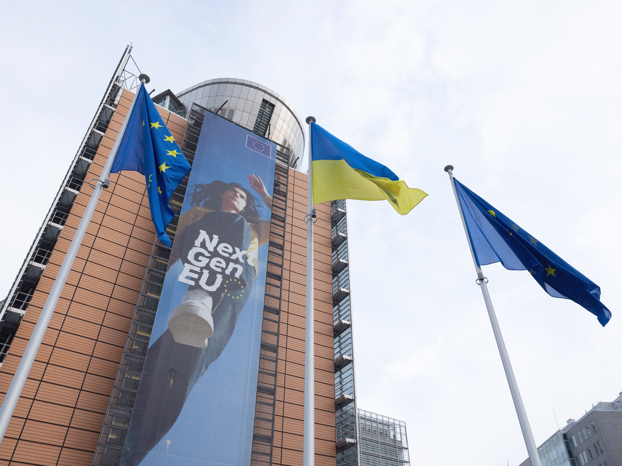 "Політичний футбол": FT пише, що 50 млрд євро Україні під загрозою через суперечки в ЄС